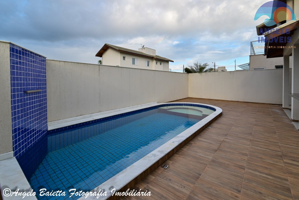 Casa no bairro Bougainvillée IV