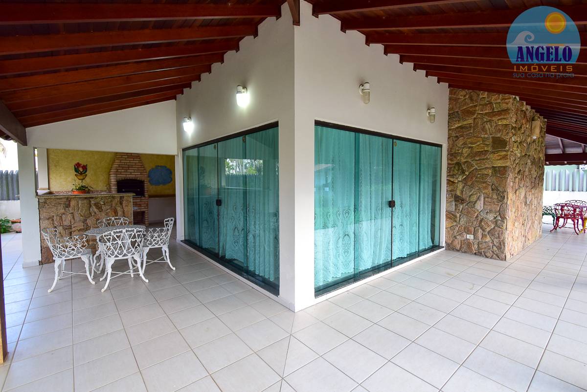 Casa no bairro Bougainvillée III