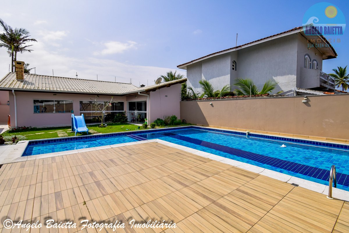 Casa no bairro Balneario São João Batista