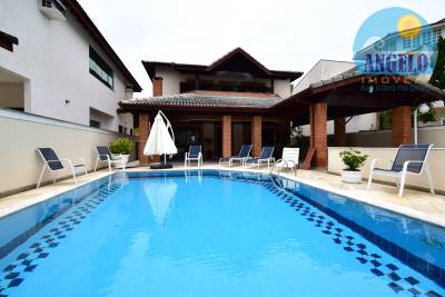 Sobrado no condominio Bougainvillée I para temporada em Peruíbe