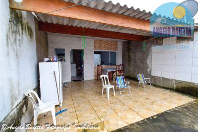 Casa á venda no bairro Ribamar em Peruíbe