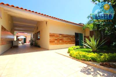 Casa para venda no bairro Josedy, entre 200 e 400 metros da praia