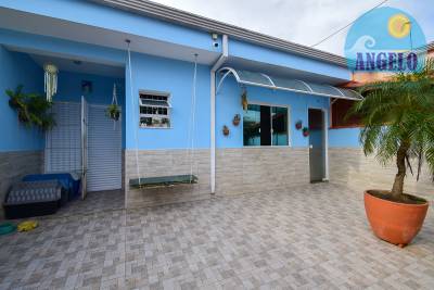 Casa para venda no bairro Jardim Peruibe em Peruibe, acima de 1200 metros da praia