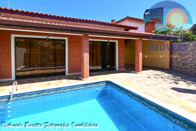 Casa lado praia á venda no bairro Josedy em Peruíbe