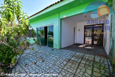 Casa á venda no bairro Josedy em Peruíbe